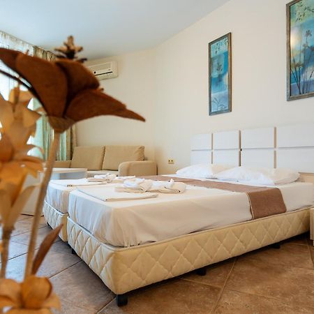 Midia Family Resort All-Inclusive 아헬로이 외부 사진